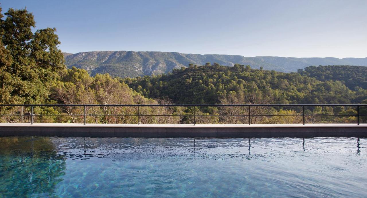 Hotel Sainte Victoire Vauvenargues Bagian luar foto
