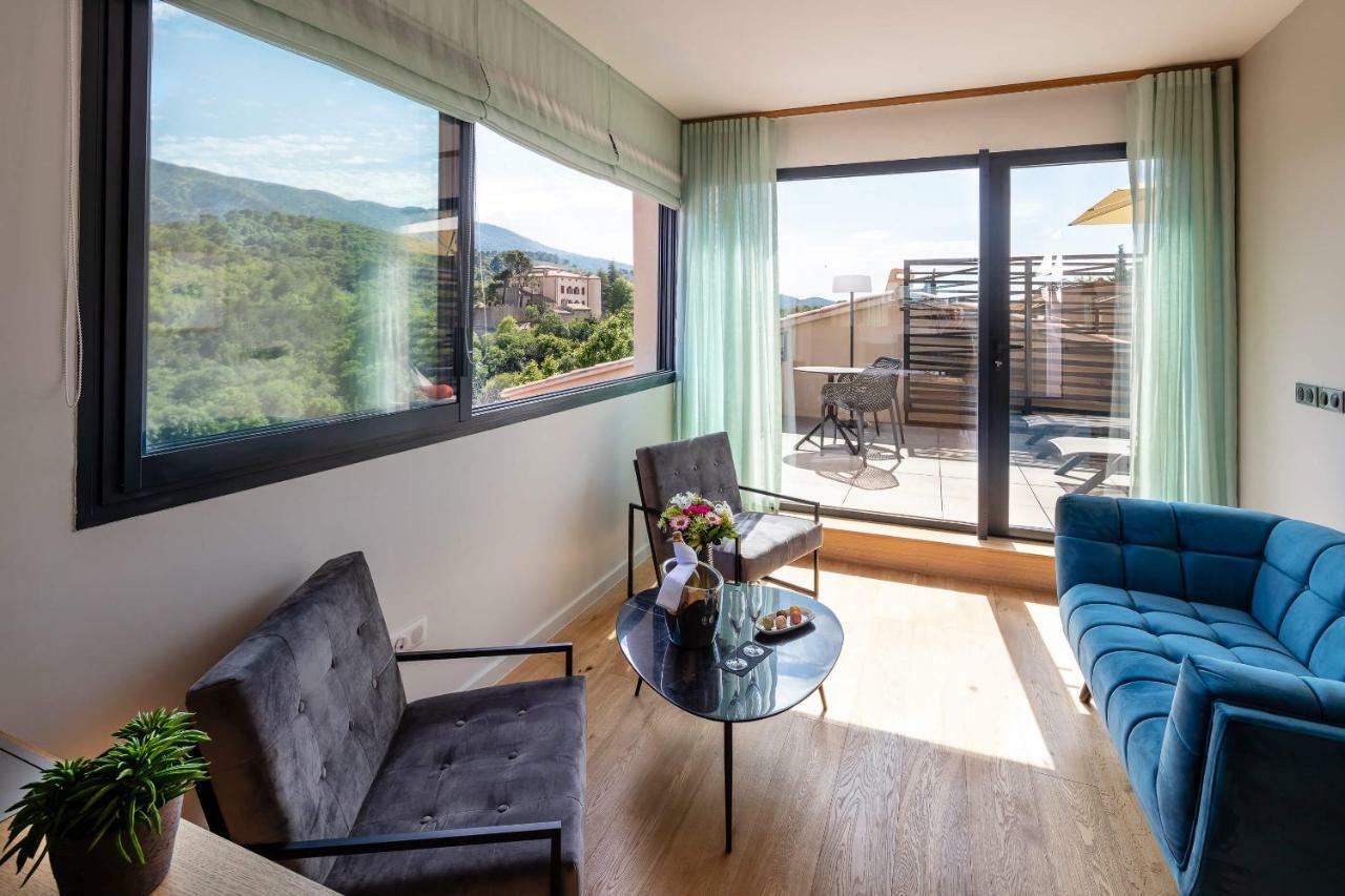 Hotel Sainte Victoire Vauvenargues Bagian luar foto